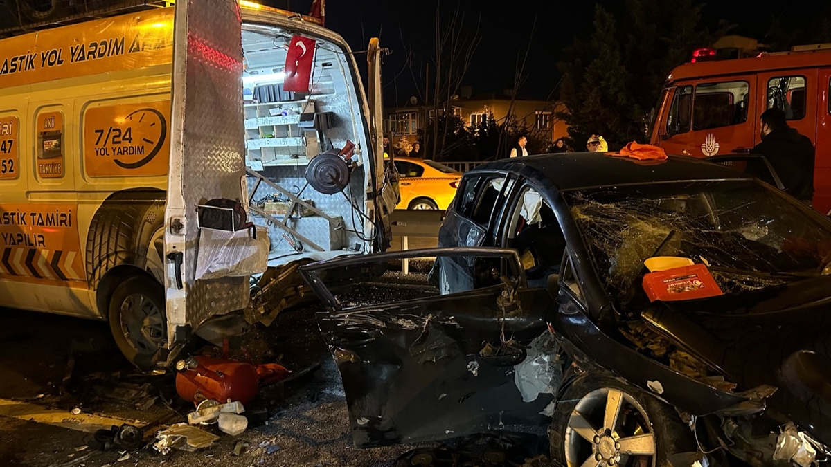 stanbul'da trafik kazasnda 1 kii ld, 3 kii yaraland