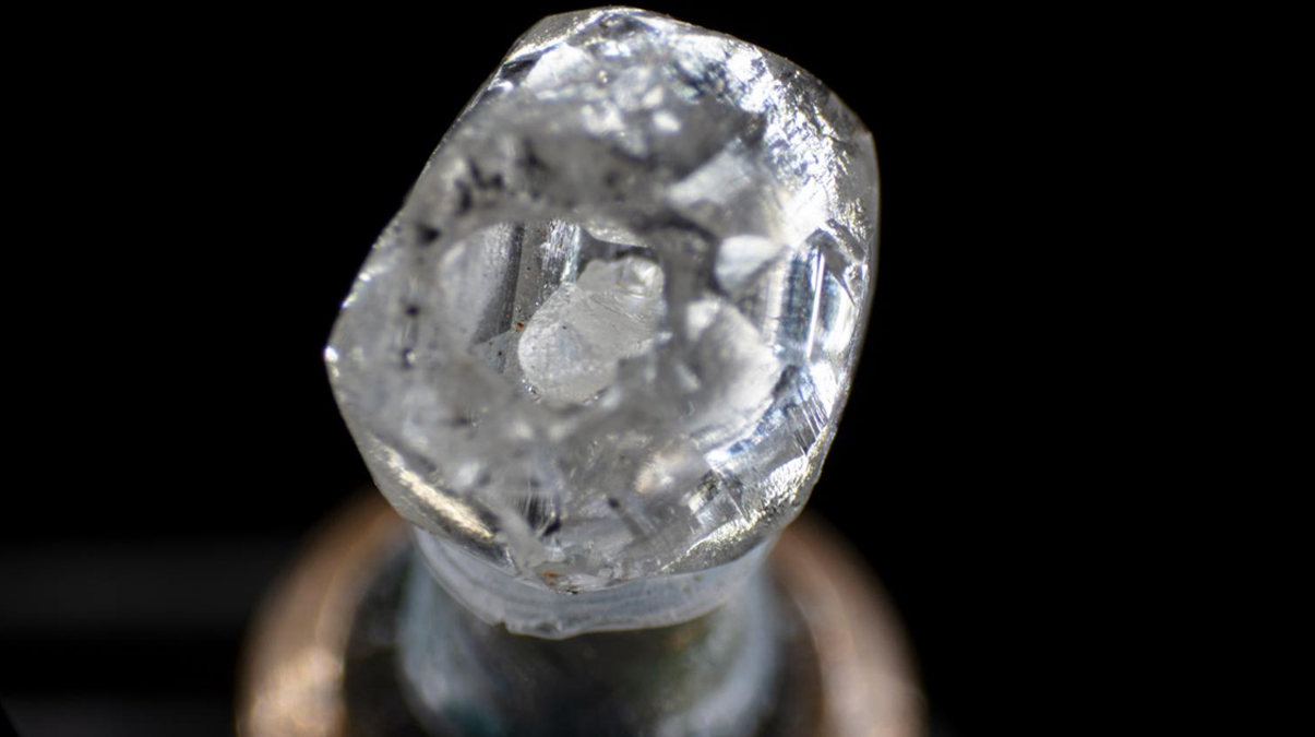 Benzersiz ke�if! Elmas i�inde elmas...