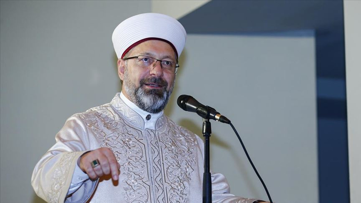 Diyanet ��leri Ba�kan� Erba�'tan Kadir Gecesi mesaj�
