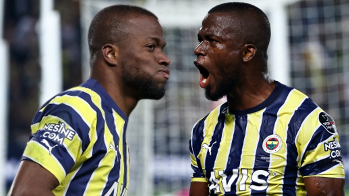 G�le g�le Enner Valencia! Menajeriyle temasa ge�tiler