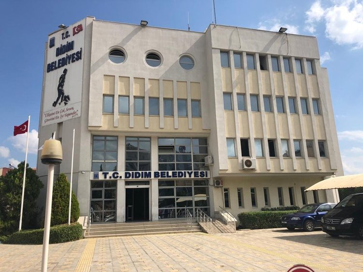 Suriyelilere ait plakalarla yapt�lar! Didim Belediyesi'nden dev vurgun