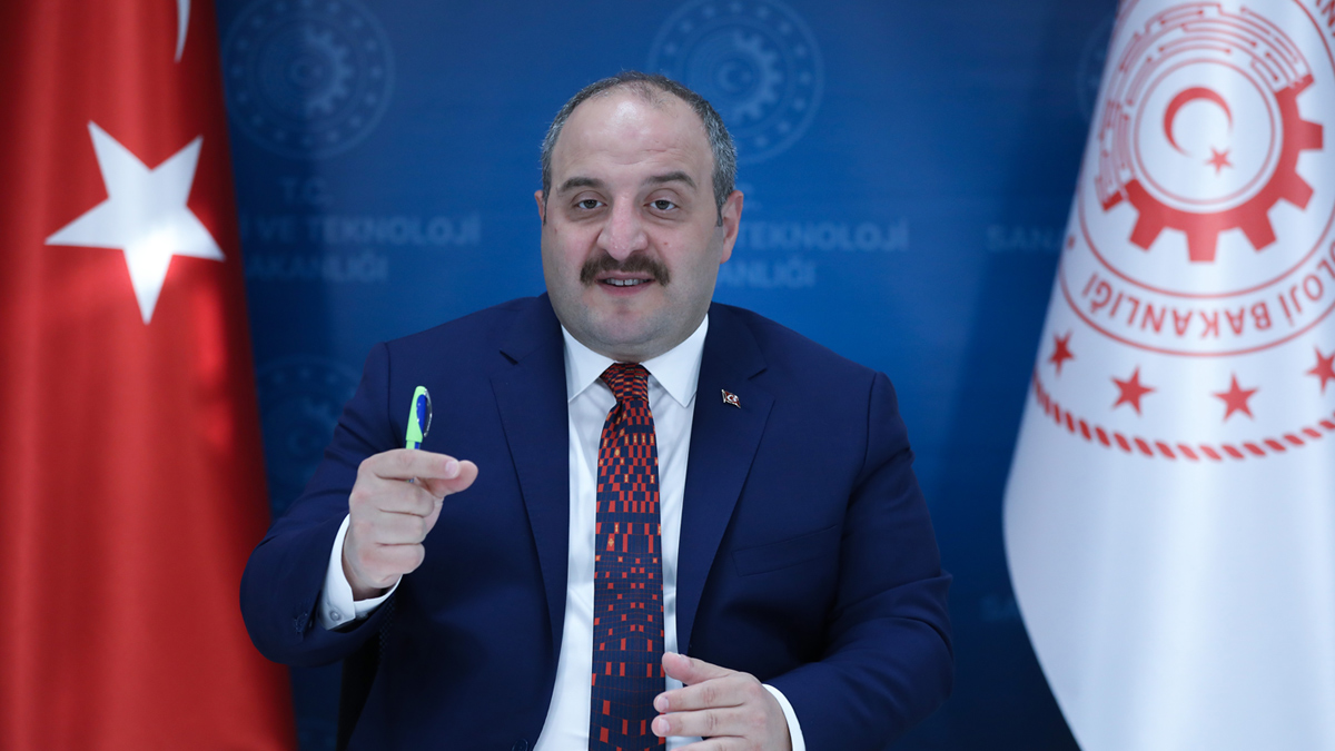 Bakan Varank: Bunu hep beraber ba�araca��z!