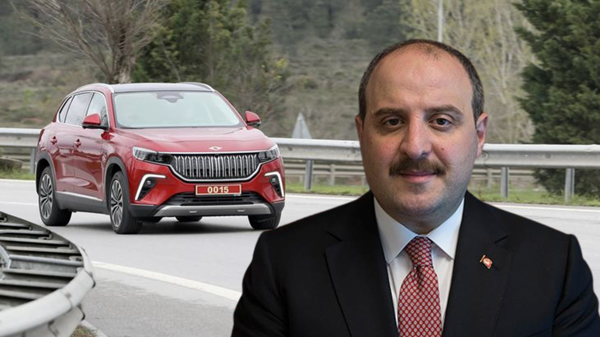 Bakan Varank'tan TOGG kameras�na poz!