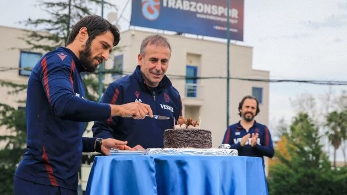 Nenad Bjelica'ya yard�mc� hoca i�in ilk aday Egemen Korkmaz