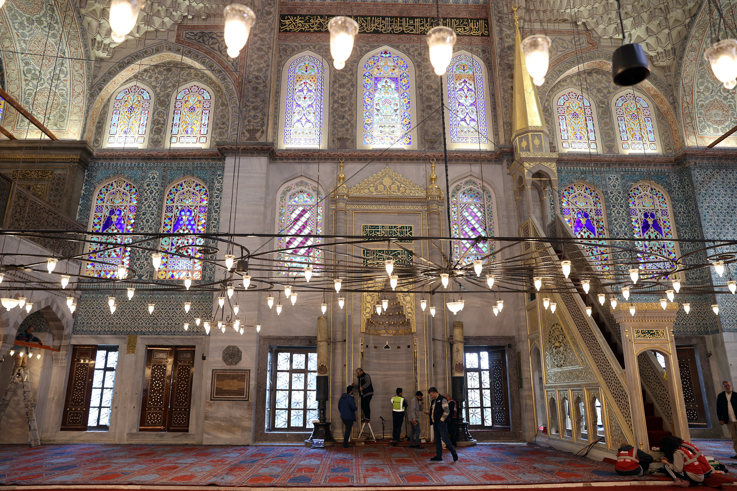 Sultanahmet Camii tekrar ibadete a��lacak