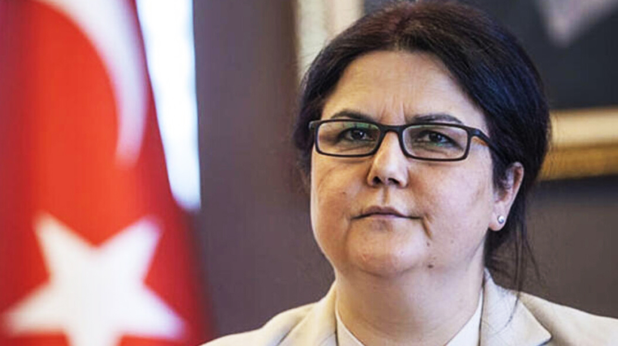 Bakan Yan�k'tan heyecanland�ran a��klama! Bayram m�jdesi geliyor