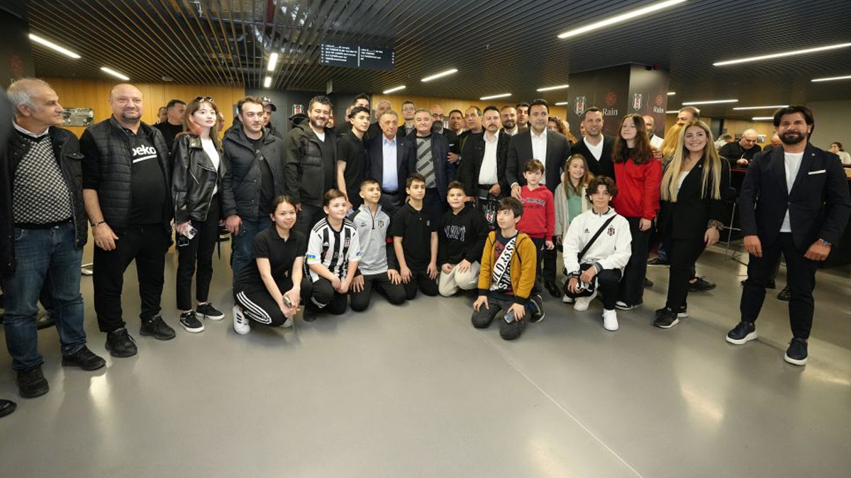 Be�ikta� Kul�b�nde geleneksel bayramla�ma ger�ekle�ti