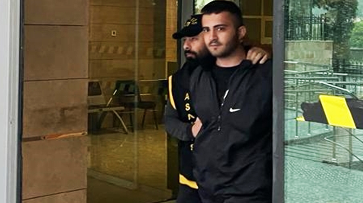AK Parti il�e binas�na silahl� sald�r�yla ilgili yeni geli�me