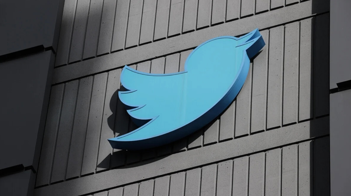Twitter �cretsiz mavi tikleri kald�rd�