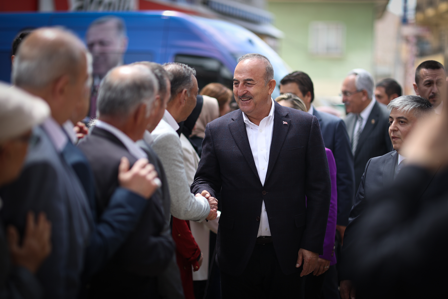 Bakan �avu�o�lu Antalya'da bayramla�ma etkinli�ine kat�ld�