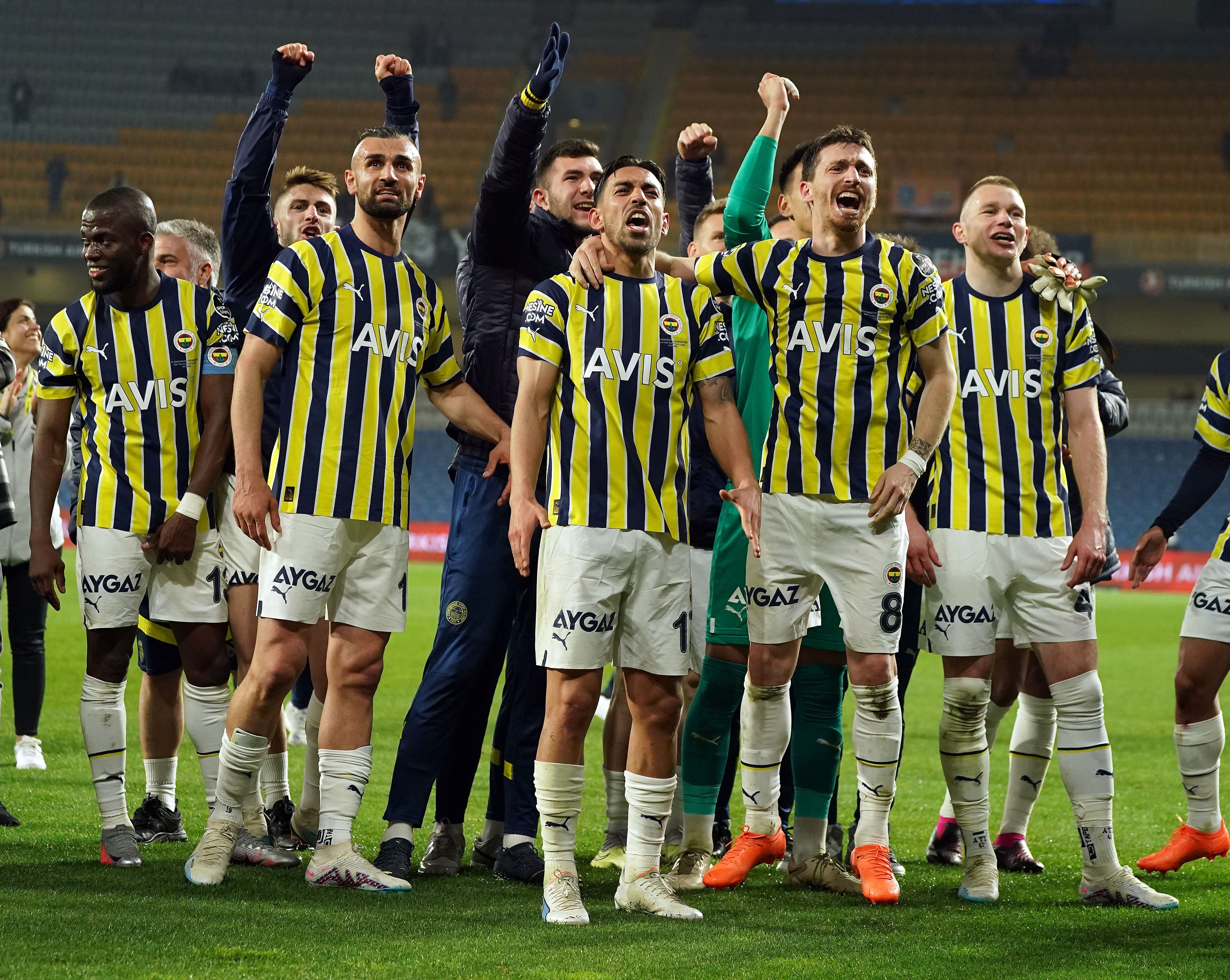 Fenerbah�e, �stanbulspor ile 48. kez kar��la�acak