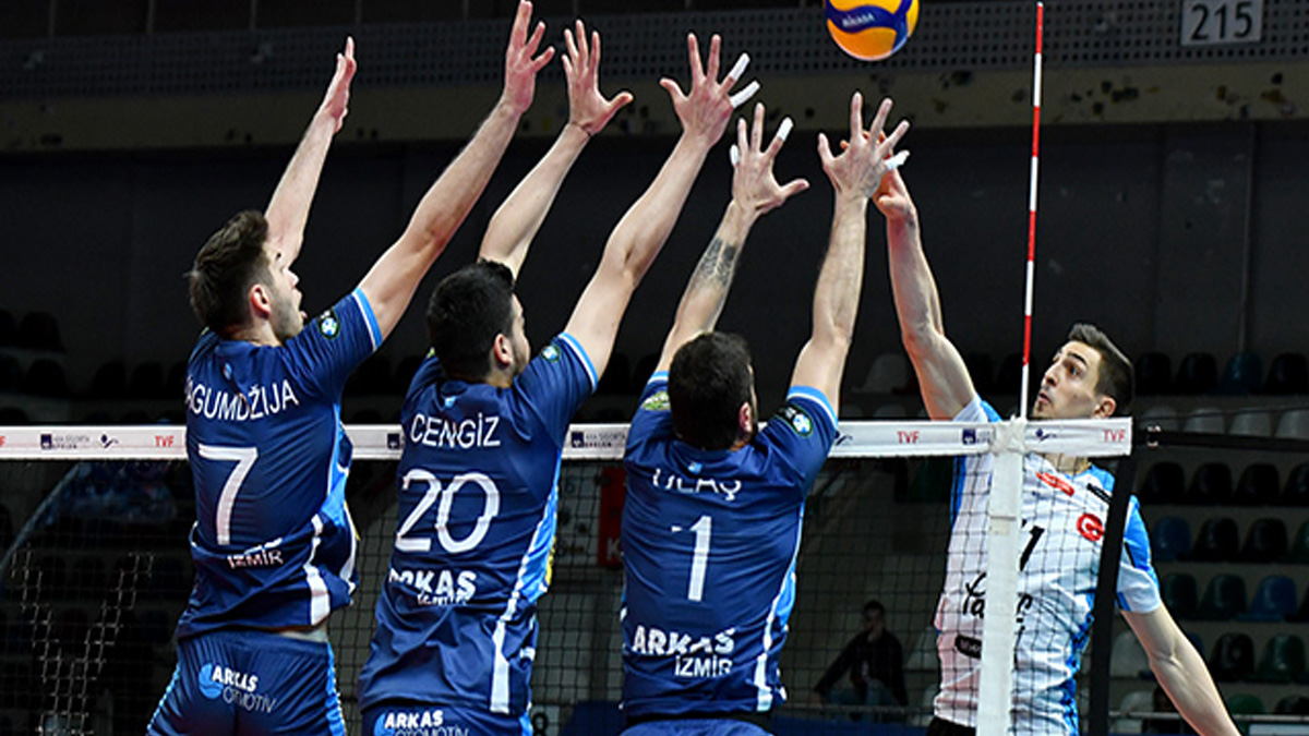 Halkbank rakibine set vermedi