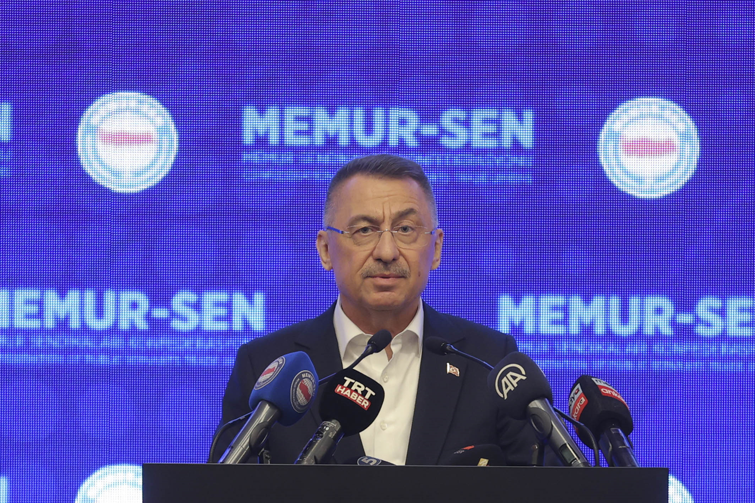 Cumhurba�kan� Yard�mc�s� Oktay'dan 7'li koalisyona: De�i�im ad� alt�nda belirsizlik vadediyorlar