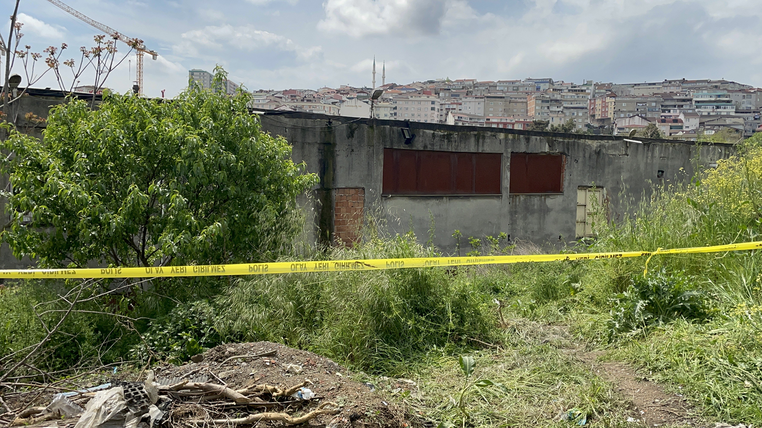 14 ya��ndaki �ocuk bo� arazide �l� bulundu
