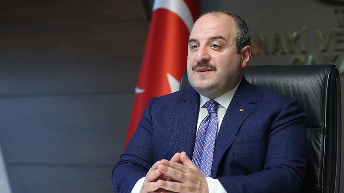 Bakan Varank'tan muhalefete: Kar��m�zda bir y�k�m ekibi var