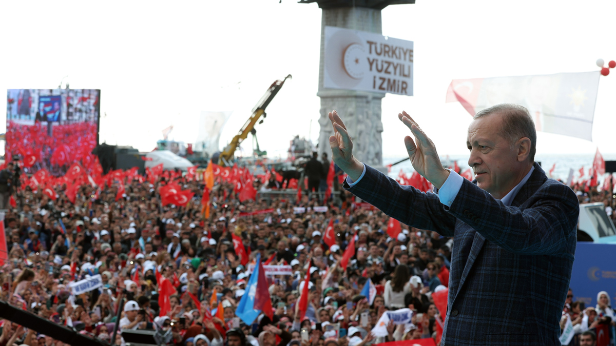 Ba�kan Erdo�an'dan kirli pazarl��a tepki: Bay Bay Kemal kapal� kap�lar ard�nda Kandil ile ne g�r��t�n?