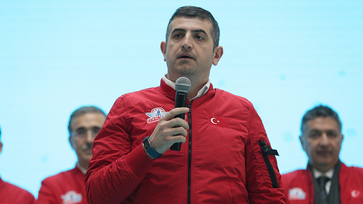 Haluk Bayraktar'dan K�l��daro�lu'na tepki: TEKNOFEST'i kutlamak yerine, 'Amerikal� �irkete veririm' diyor