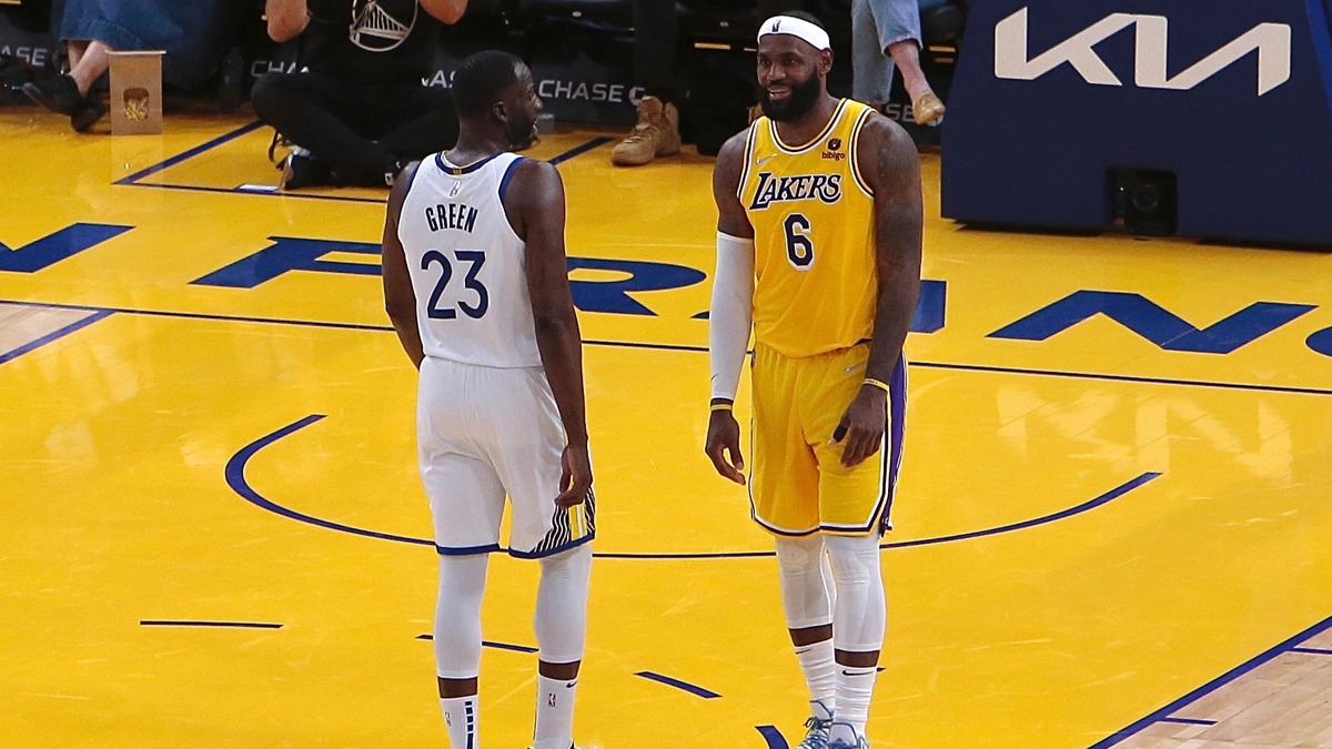 Draymond Green'e LeBron iin Steve Kerr'den izin kmad! 