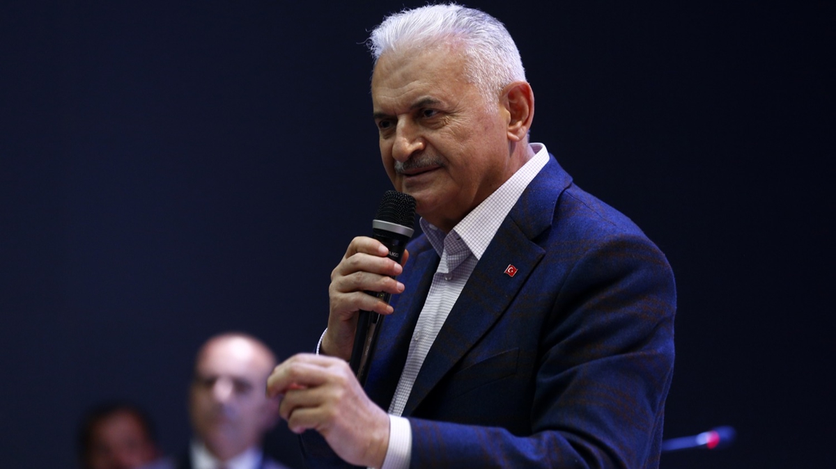 ''Kandil'den PKK, Suriye'den PYD ''Kldarolu'nu destekleyin'' diye pei peine aklamalar yapyor''