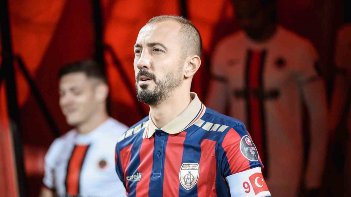 Ahmet lhan zek gol orucunu bozdu