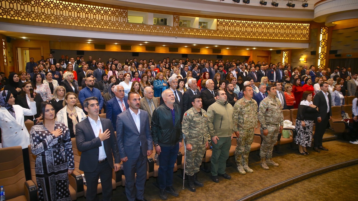Azerbaycan'da 3 Mays Trklk Gn kutland 