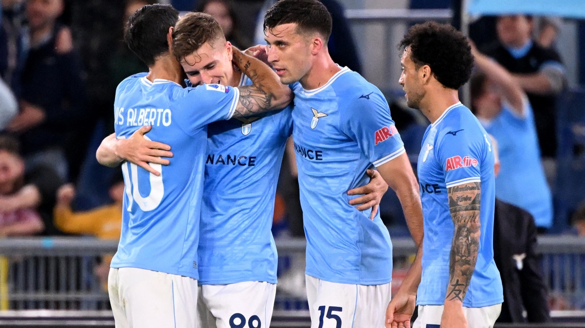 Lazio 3 puan 2 golle ald