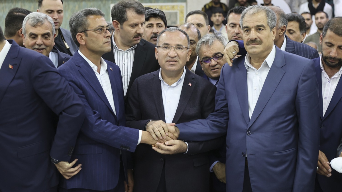 Bakan Bozda ''kan daval'' aileleri bartrd
