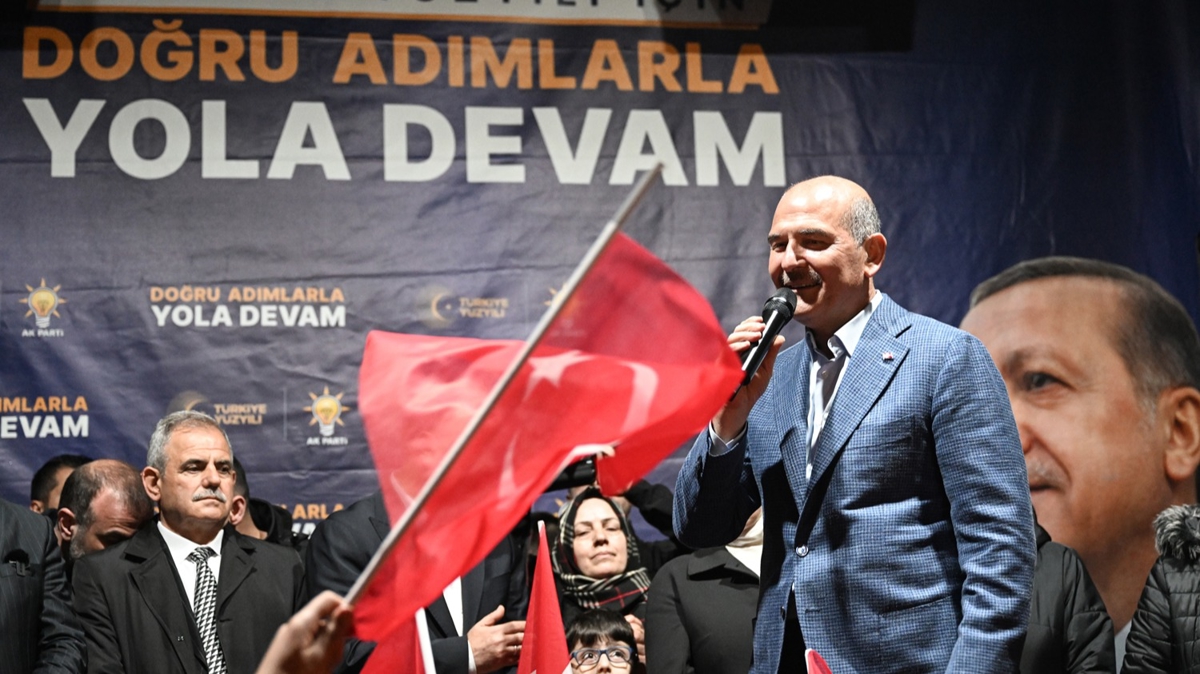 Bakan Soylu: stanbullu 4 yldr bozuk otobsleri ittiriyor 