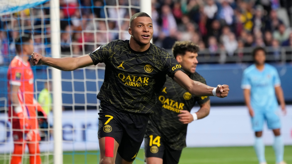 PSG, Troyes engelini rahat geçti