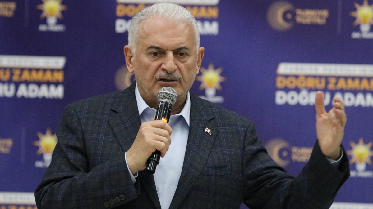AK Parti Genel Bakanvekili Yldrm: Milletimizin ahlanarak ayaa kalkma zamandr