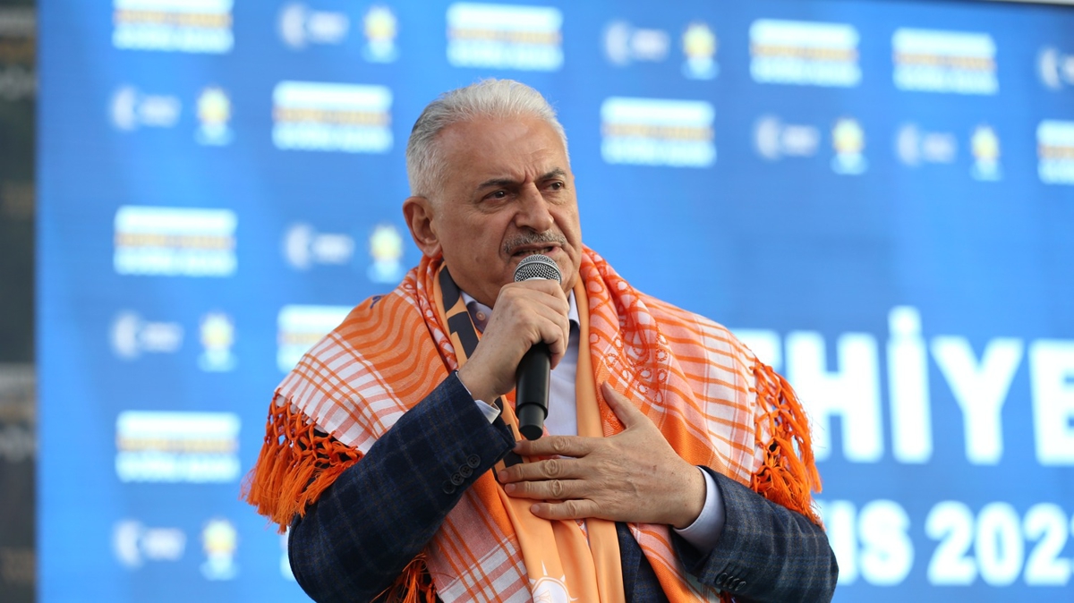 AK Parti Genel Bakanvekili Yldrm: Gn FET'y hortlatmaya alanlara gnn gsterme gndr