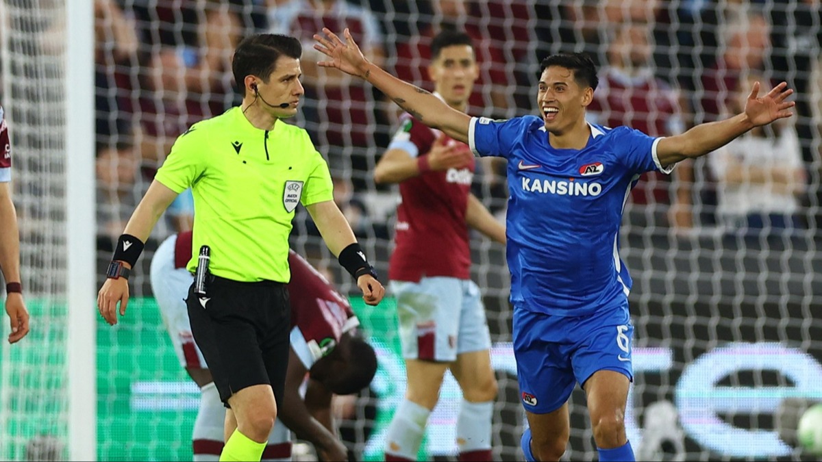 West Ham United - AZ Alkmaar mana Halil Umut Meler damga vurdu