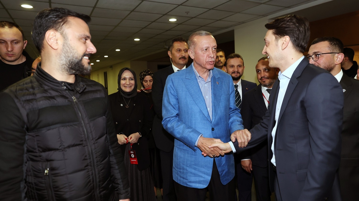 nl isimlerden Cumhurbakan Erdoan'a destek: Her zaman yanndayz