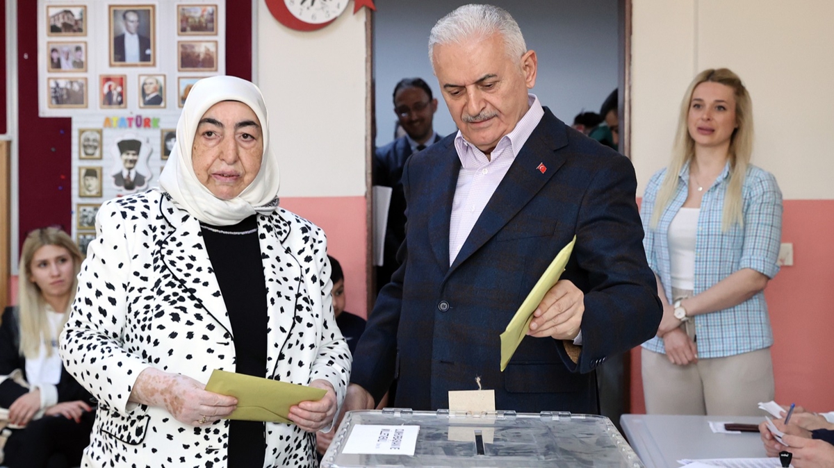 AK Parti Genel Bakanvekili Yldrm: lkenin istikrara ihtiyac var