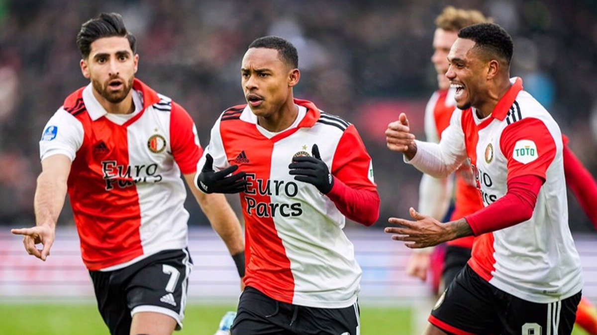 Hollanda'da ampiyon Feyenoord