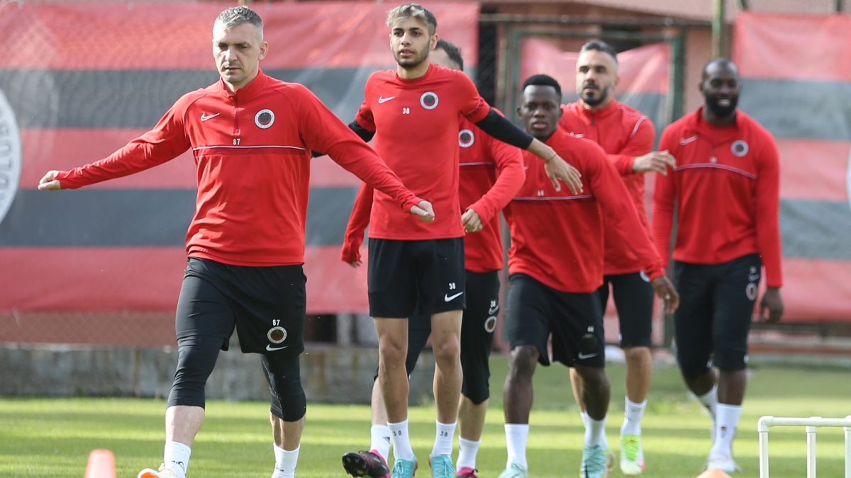 Genlerbirlii, Sakaryaspor mesaisini tamamlad