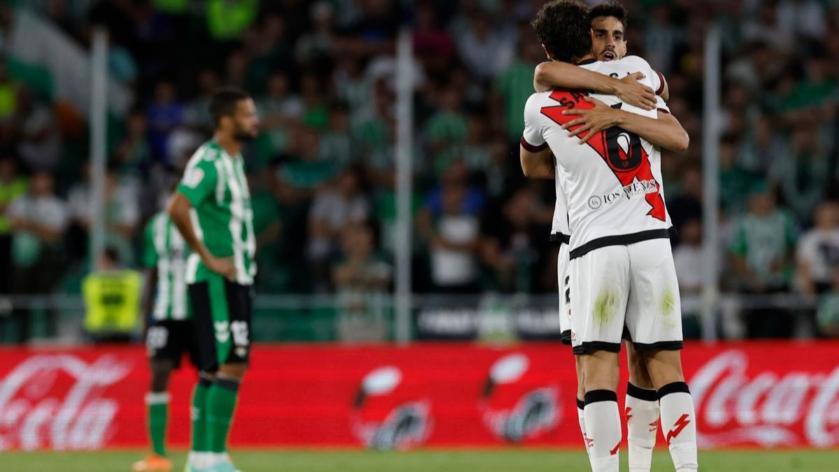 Real Betis, ampiyonlar Ligi umutlarn srdryor