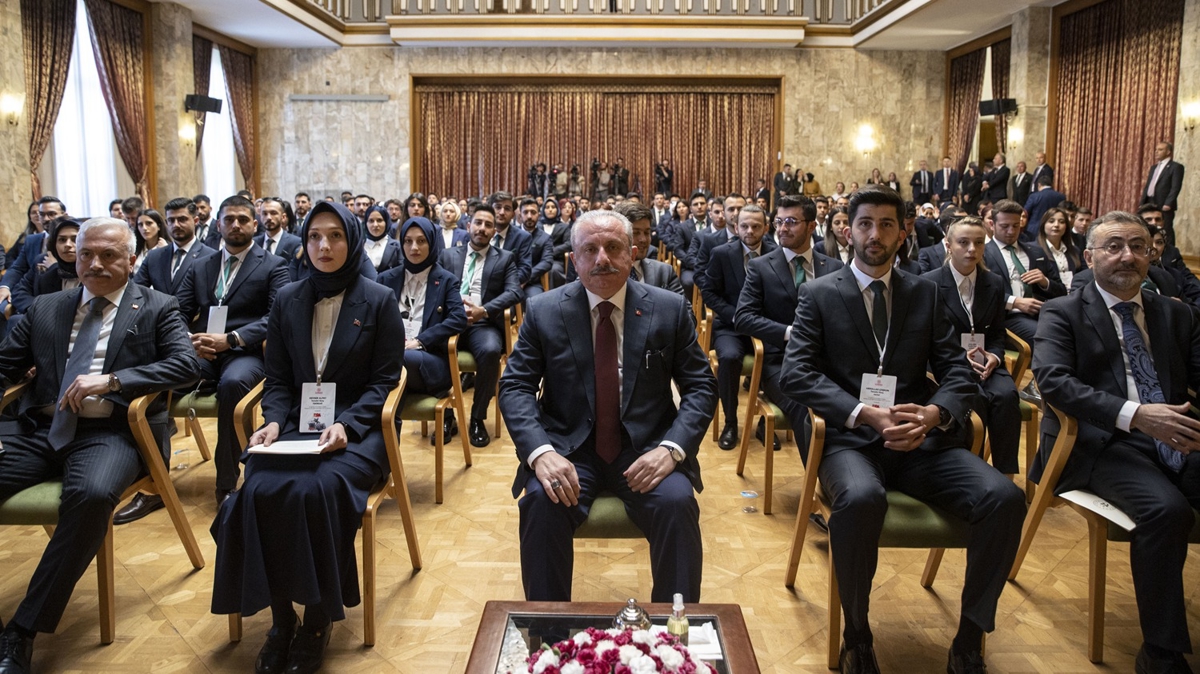 TBMM Bakan entop: Trkiye'nin milli mcadele ruhunu devam ettirmesi lazm