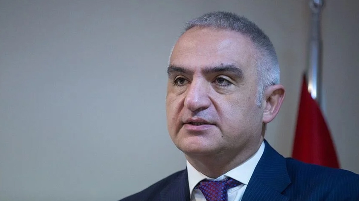 Bakan Ersoy ''19 Mays'' mays dolaysyla kutlama mesaj yaymlad