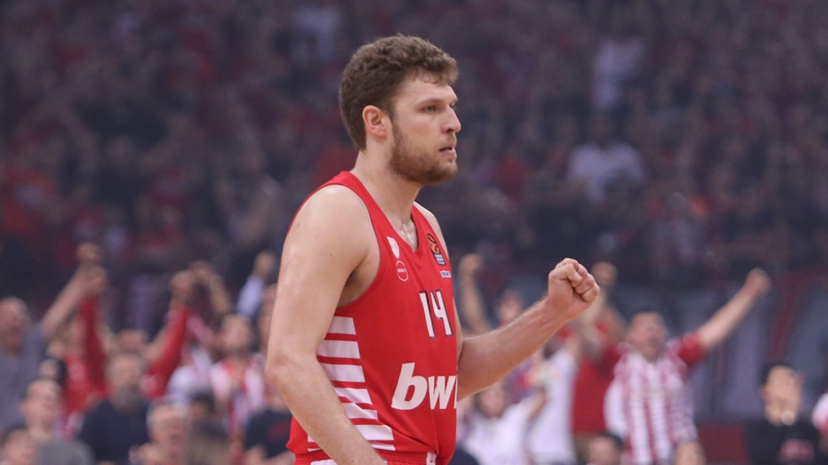 THY Avrupa Ligi'nde sezonun MVP'si Sasha Vezenkov oldu 