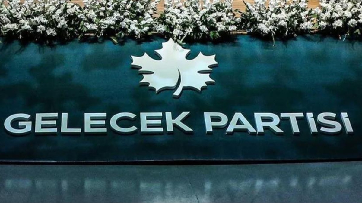 Gelecek Partisi'nde istifa depremi! Zehir zemberek szlerle grevinden ayrld