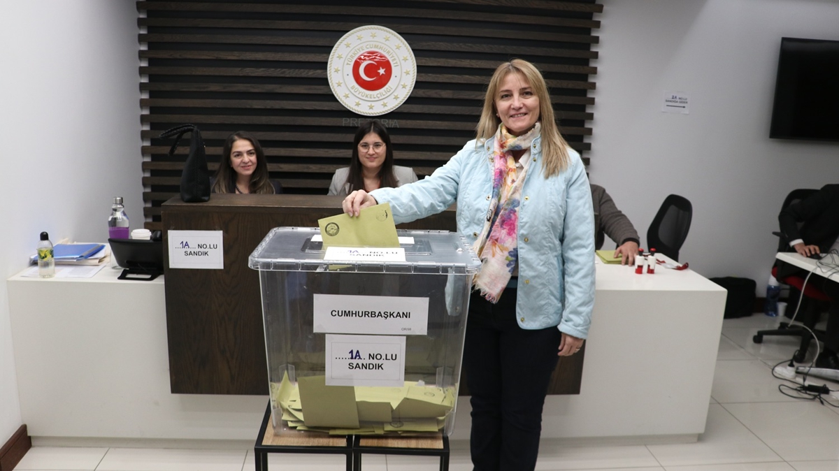 Güney Afrika'da Türkiye'deki seçim için oylama başladı
