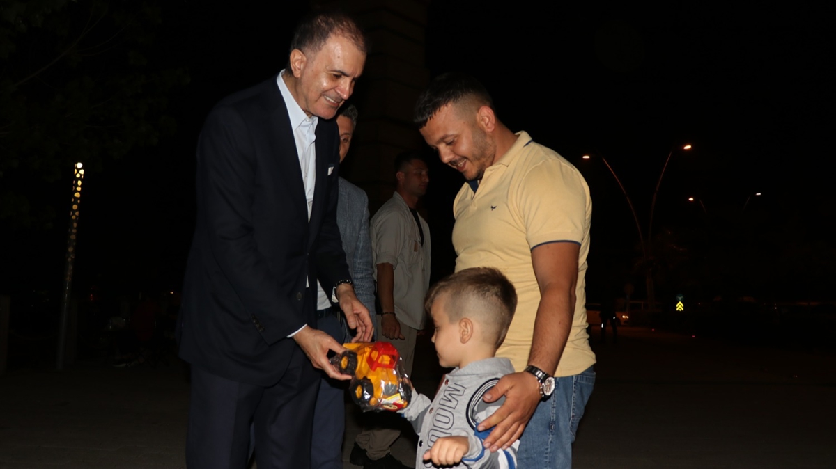 AK Parti Szcs mer elik, Adana'da ziyaretlerde bulundu 