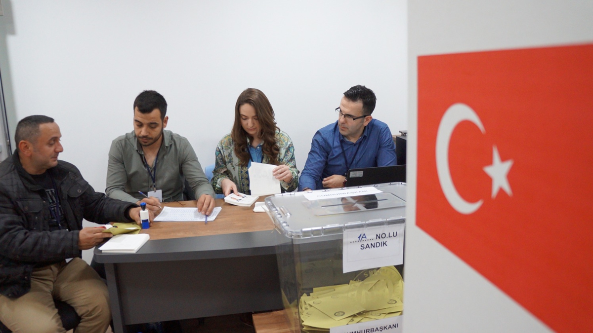 Cumhurbakan Seimi'nin ikinci turu iin yurt dnda oy kullananlarn says 1 milyonu geti 