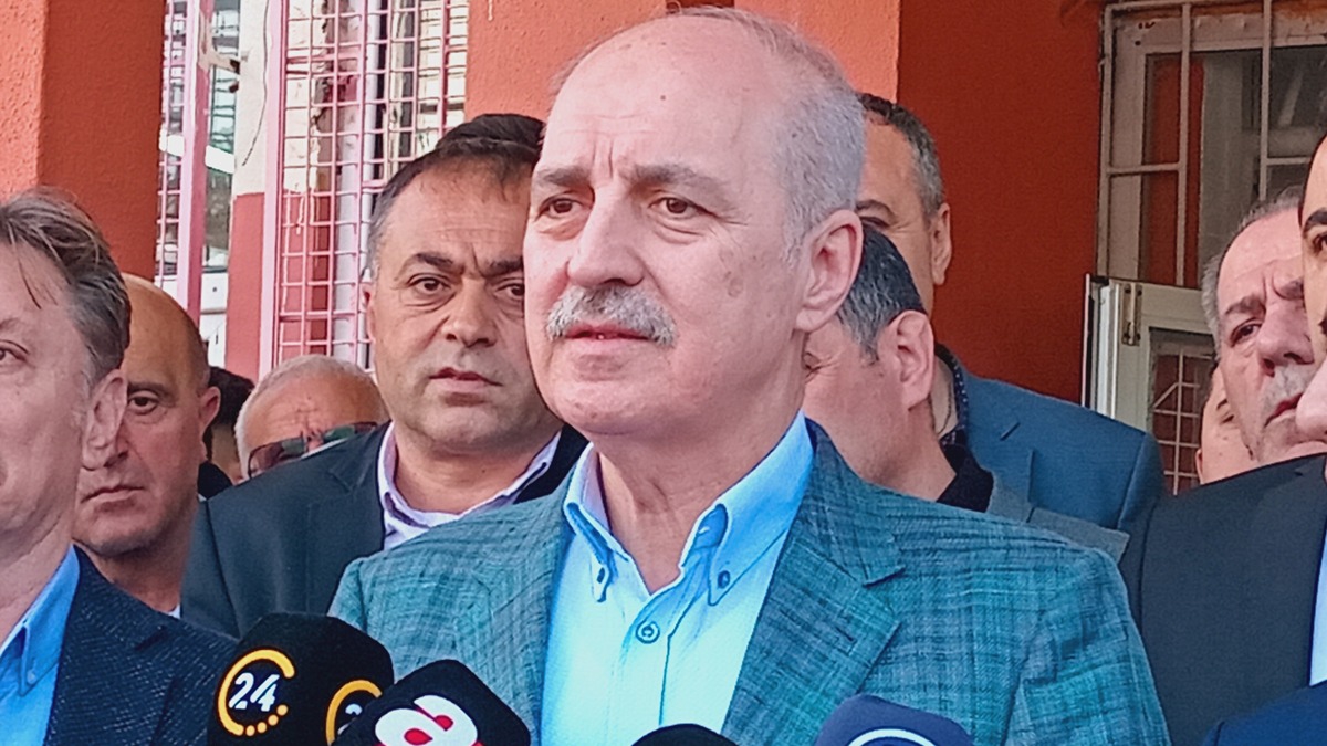 Kldarolu'ndan bayrak mizanseni! Kurtulmu: Tesadfen olduunu sanmak herhalde saflktr