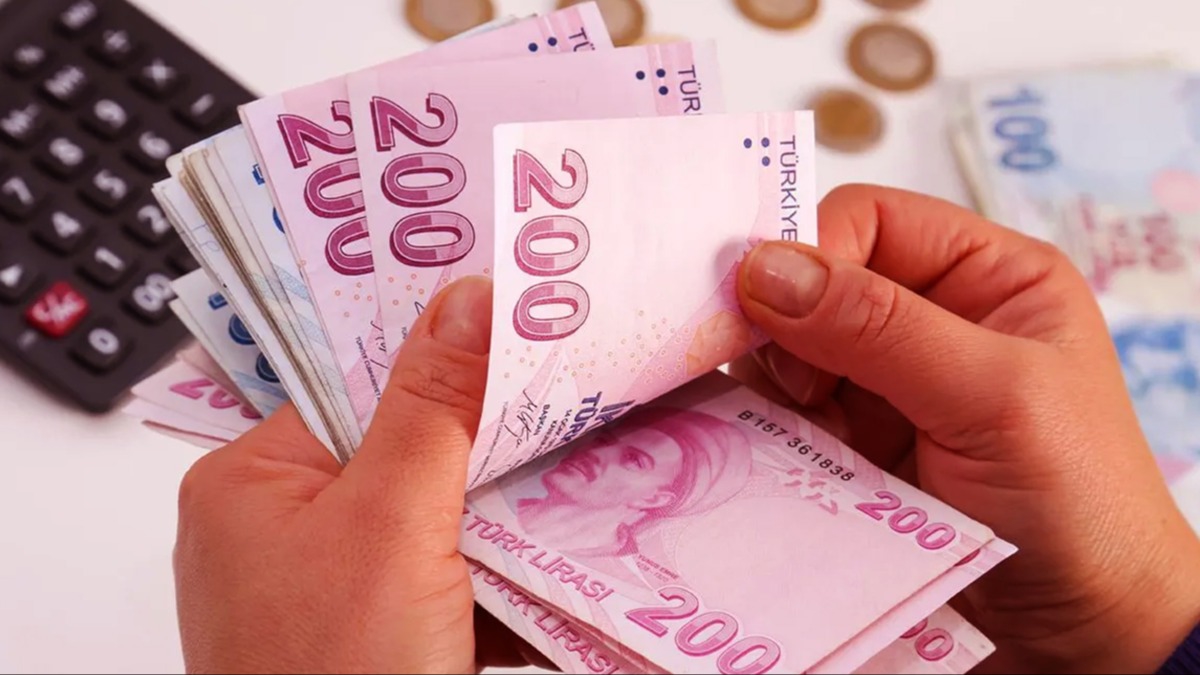 Memur ve emekliye zam mjdesi! Milyonlarn gz bu rakamda