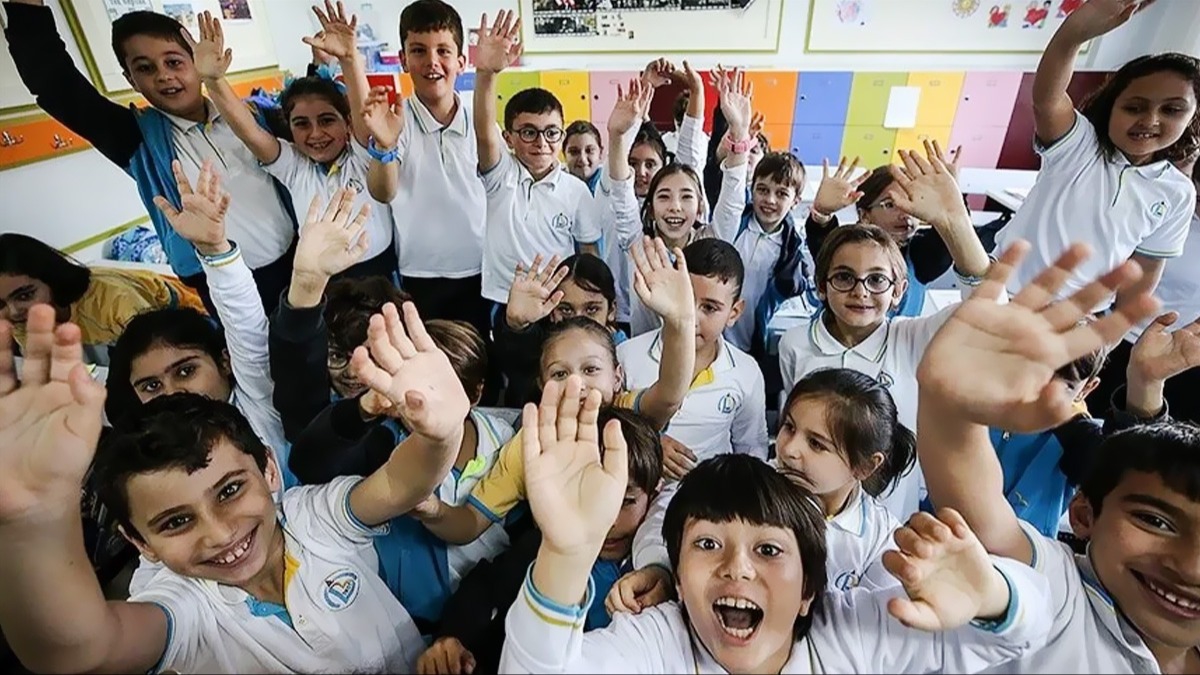 Okullar ne zaman tatil oluyor? Okullar ne zaman kapanacak? te 2023 MEB tatil takvimi