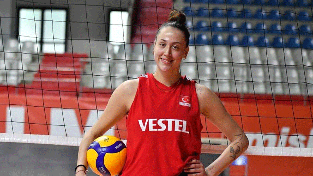 Zeynep Sude Demirel, aklamalarda bulundu
