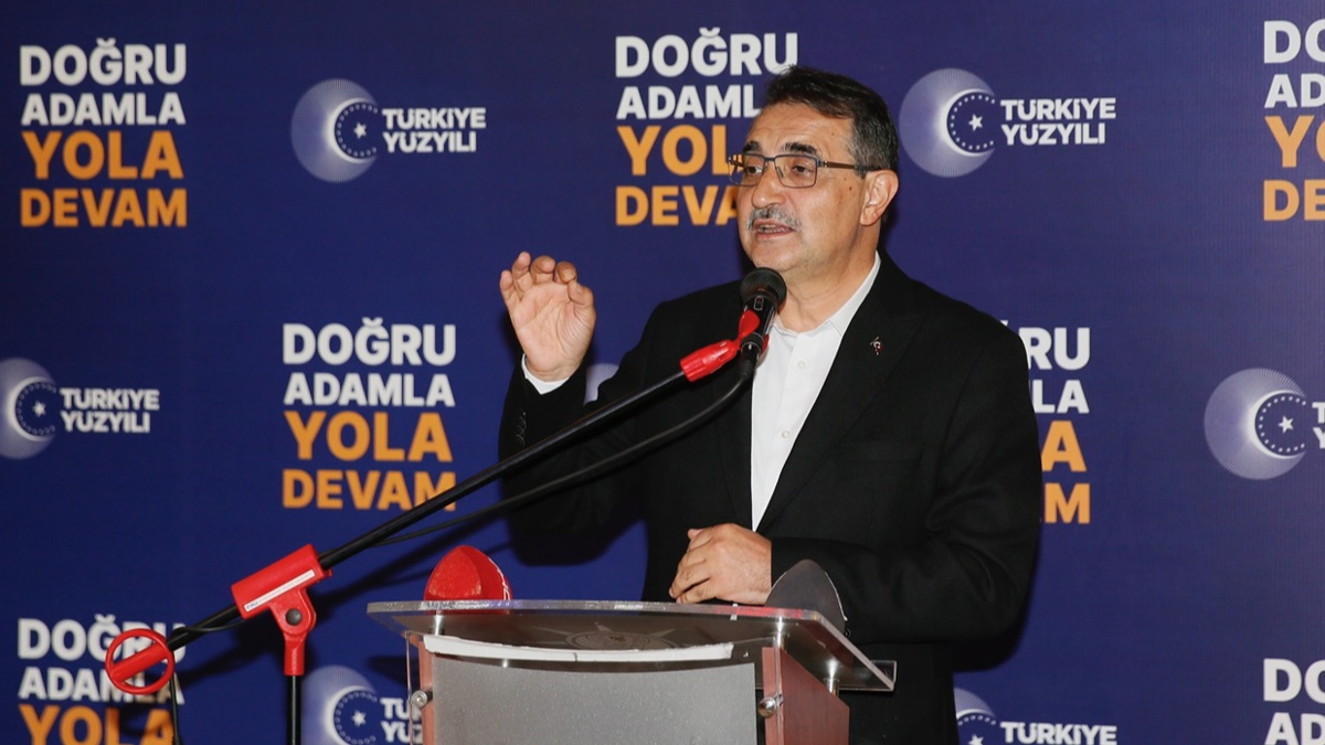 Bakan Dnmez'den mit zda'a gnderme: 'Onlar gelirse lke paralanr' diyenler koltuk uruna ideallerden vazgeti