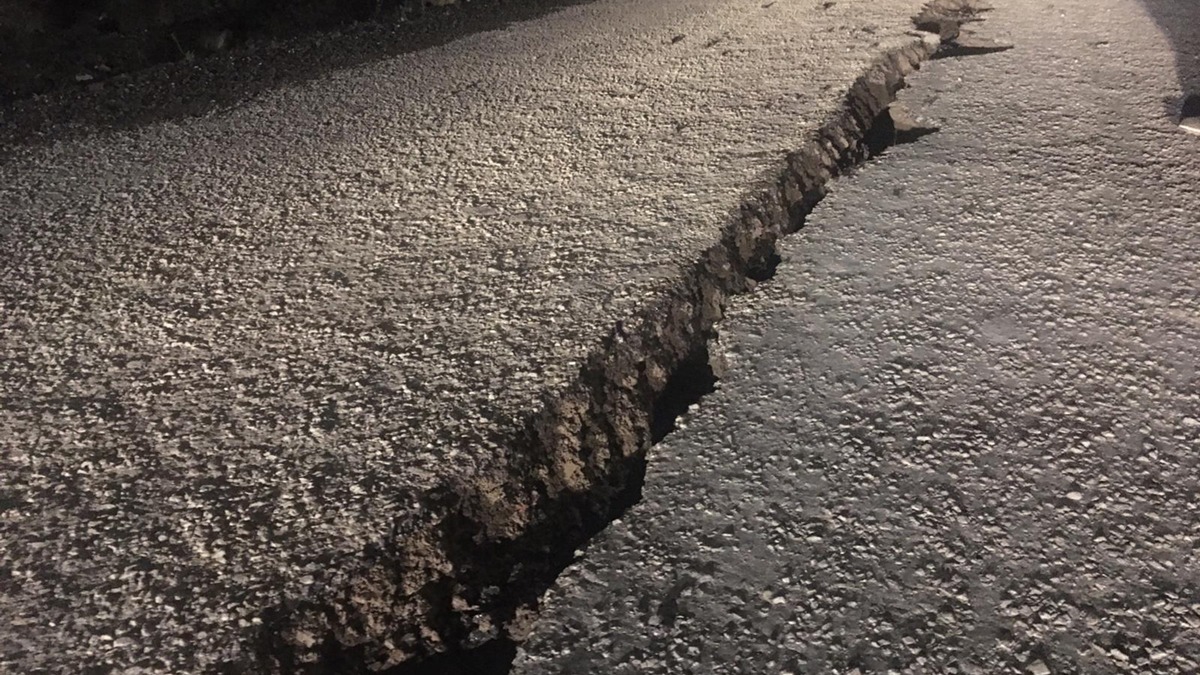 Kolombiya'da iddetli deprem